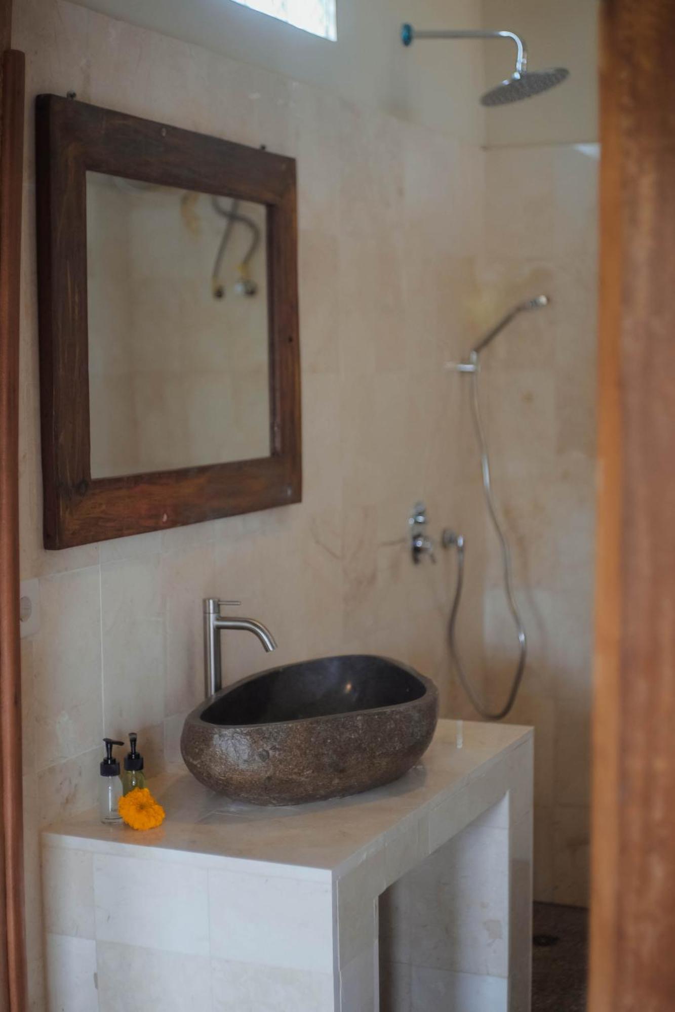 Nirwa 1 Ubud Guesthouse المظهر الخارجي الصورة